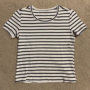 Brandy Melville short-sleeved striped crop top